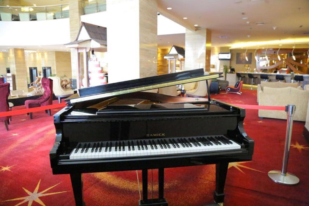 Golden Tulip Galaxy Hotel Banjarmasin Banjarmasin  Luaran gambar