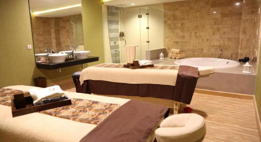 Golden Tulip Galaxy Hotel Banjarmasin Banjarmasin  Luaran gambar