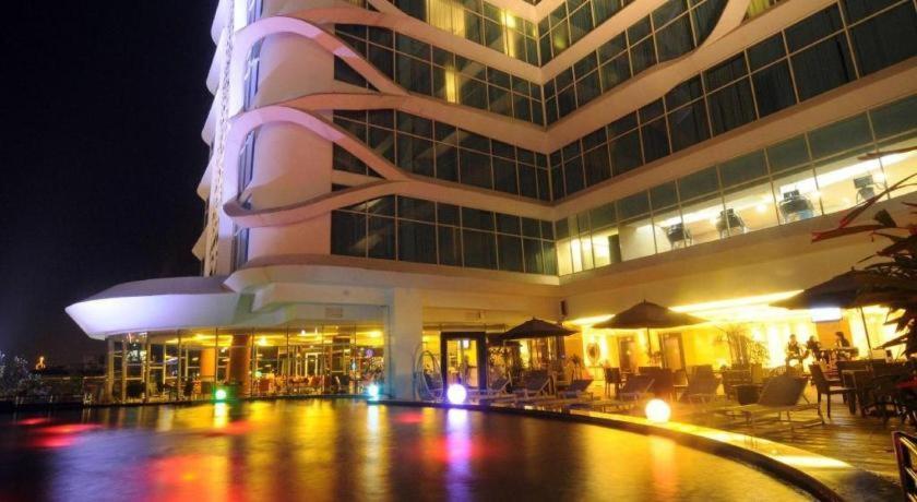 Golden Tulip Galaxy Hotel Banjarmasin Banjarmasin  Luaran gambar